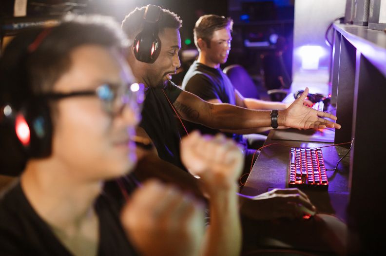 常见的网络成瘾心理因素